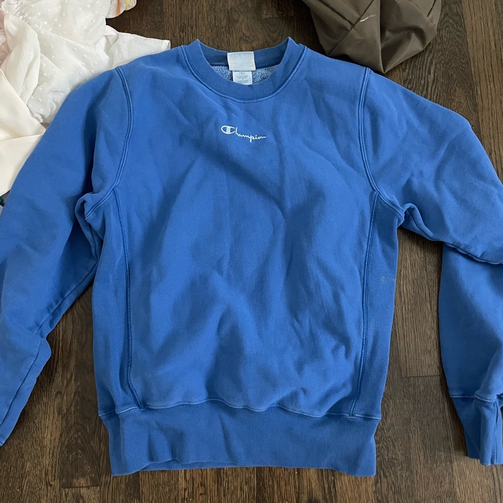 Blue champion sweatshirt